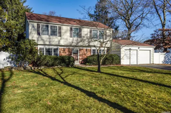 Stony Brook, NY 11790,3 Pebble ST