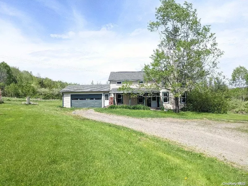 83 Briggs Hill RD, Out Of Area Town, NY 14889