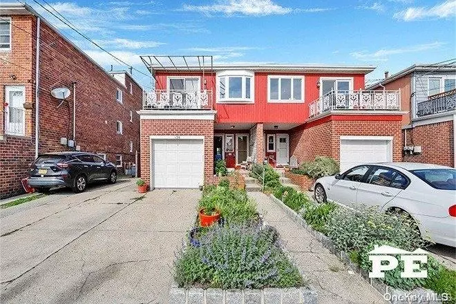 138 Beach 128th ST, Belle Harbor, NY 11694