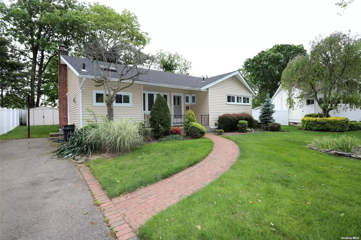 East Meadow, NY 11554,1497 Flower LN