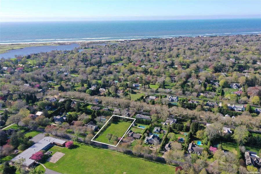 55 Meadow WAY, East Hampton, NY 11937