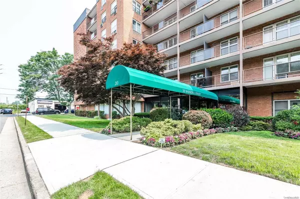 20 Wendell TER #L2, Hempstead, NY 11550