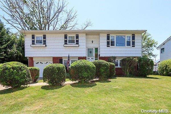 265 N Niagara AVE, Lindenhurst, NY 11757