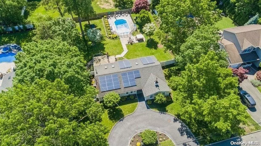 118 Midwood AVE, Nesconset, NY 11767