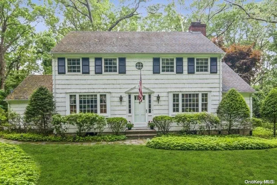 Setauket, NY 11733,18 Highwood RD
