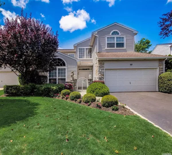 Hauppauge, NY 11788,58 Hamlet DR