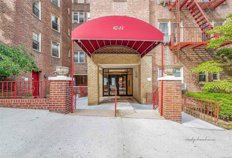 67-25 Clyde ST #3C, Forest Hills, NY 11375