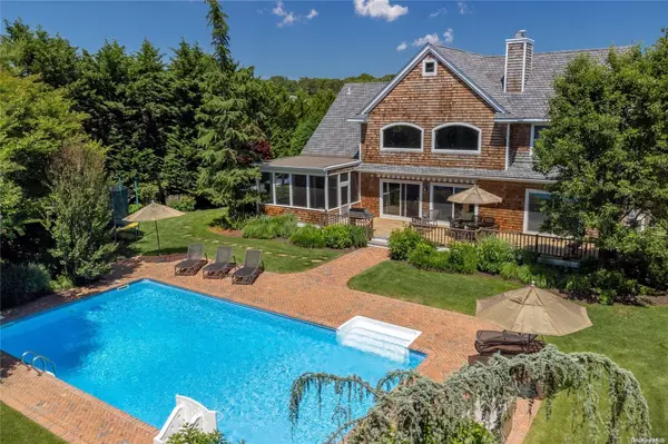 Quogue, NY 11959,28 Post Fields LN