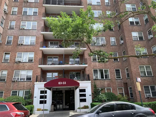 63-33 98 Place #2m, Rego Park, NY 11374