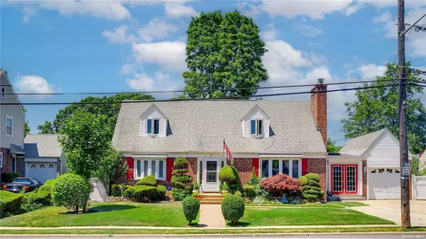 91 Broadway, Malverne, NY 11565