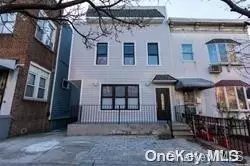 41-32 40th ST, Sunnyside, NY 11104