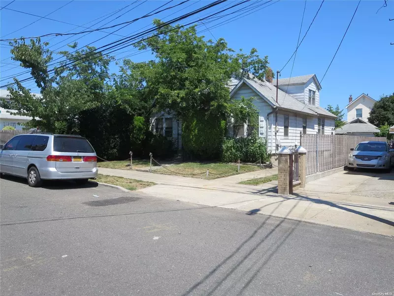 150-45 125 Th ST, South Ozone Park, NY 11420