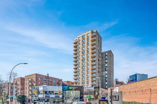 116-24 Grosvenor LN #17B, Kew Gardens, NY 11415