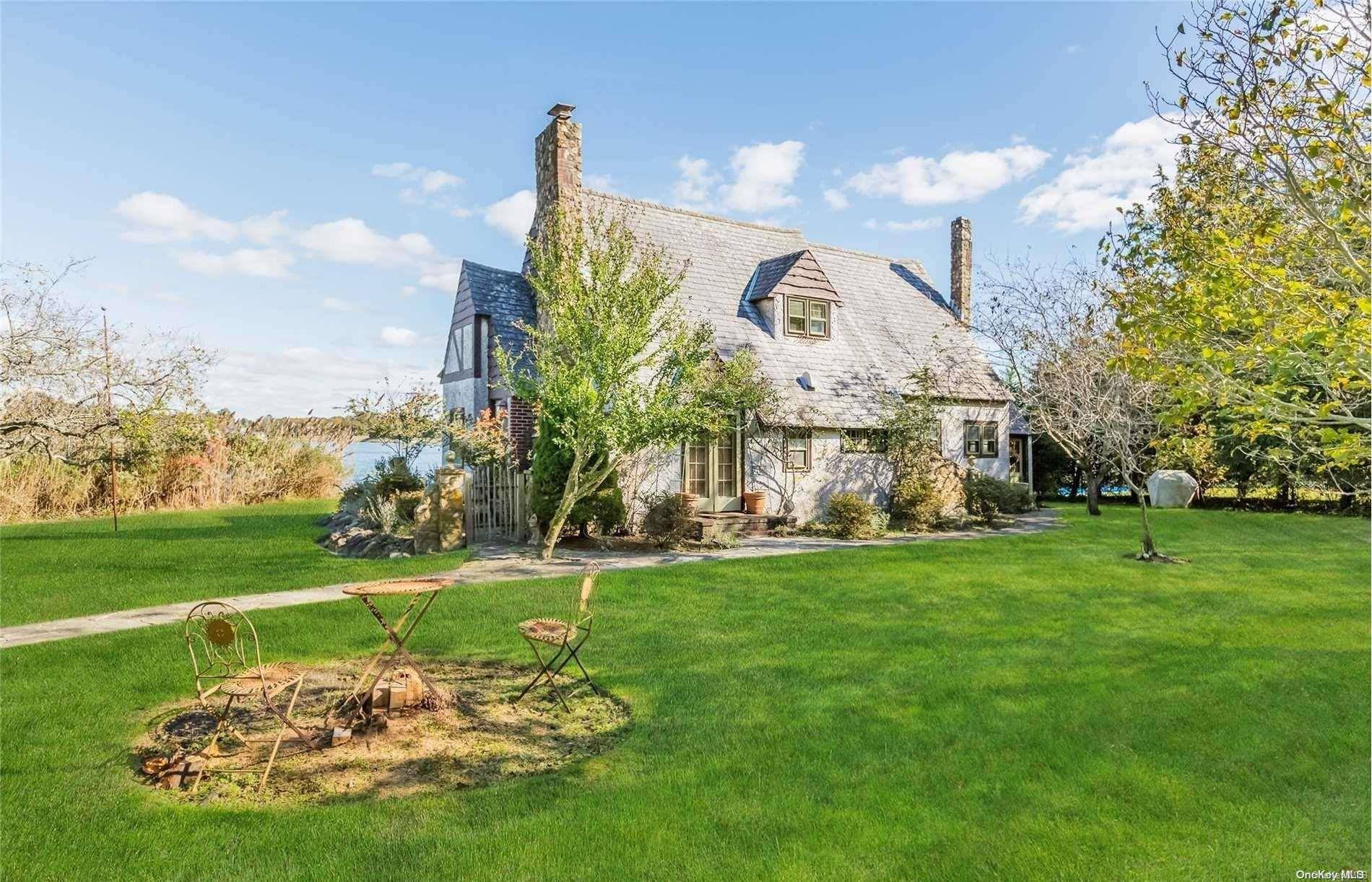 East Moriches, NY 11940,123 Paquatuck AVE #S