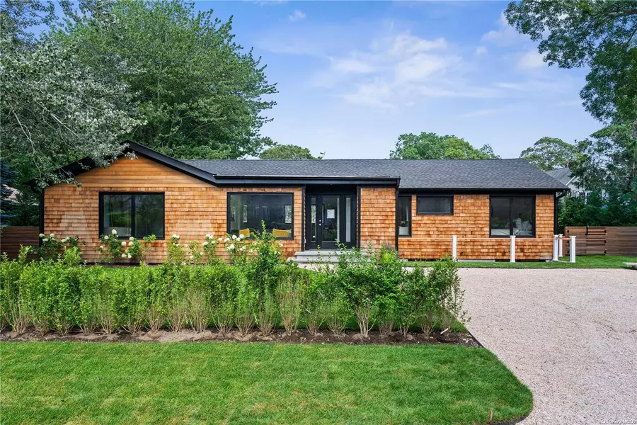 34 Cove DR, Sag Harbor, NY 11963