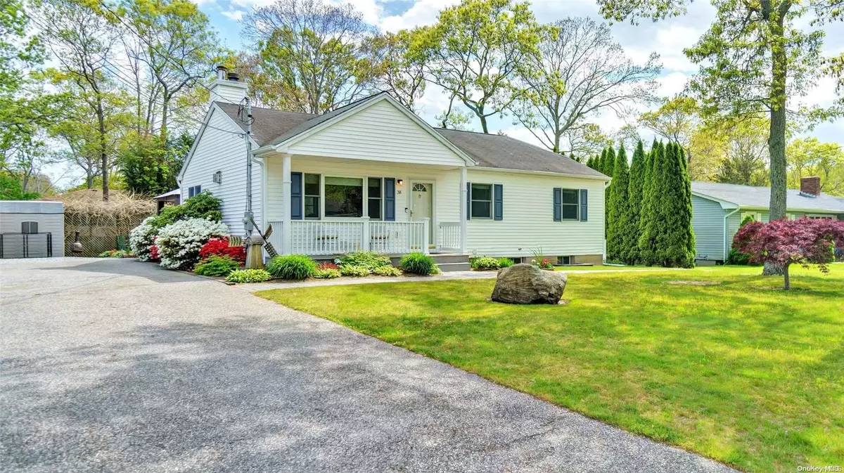 Hampton Bays, NY 11946,38 Neptune AVE