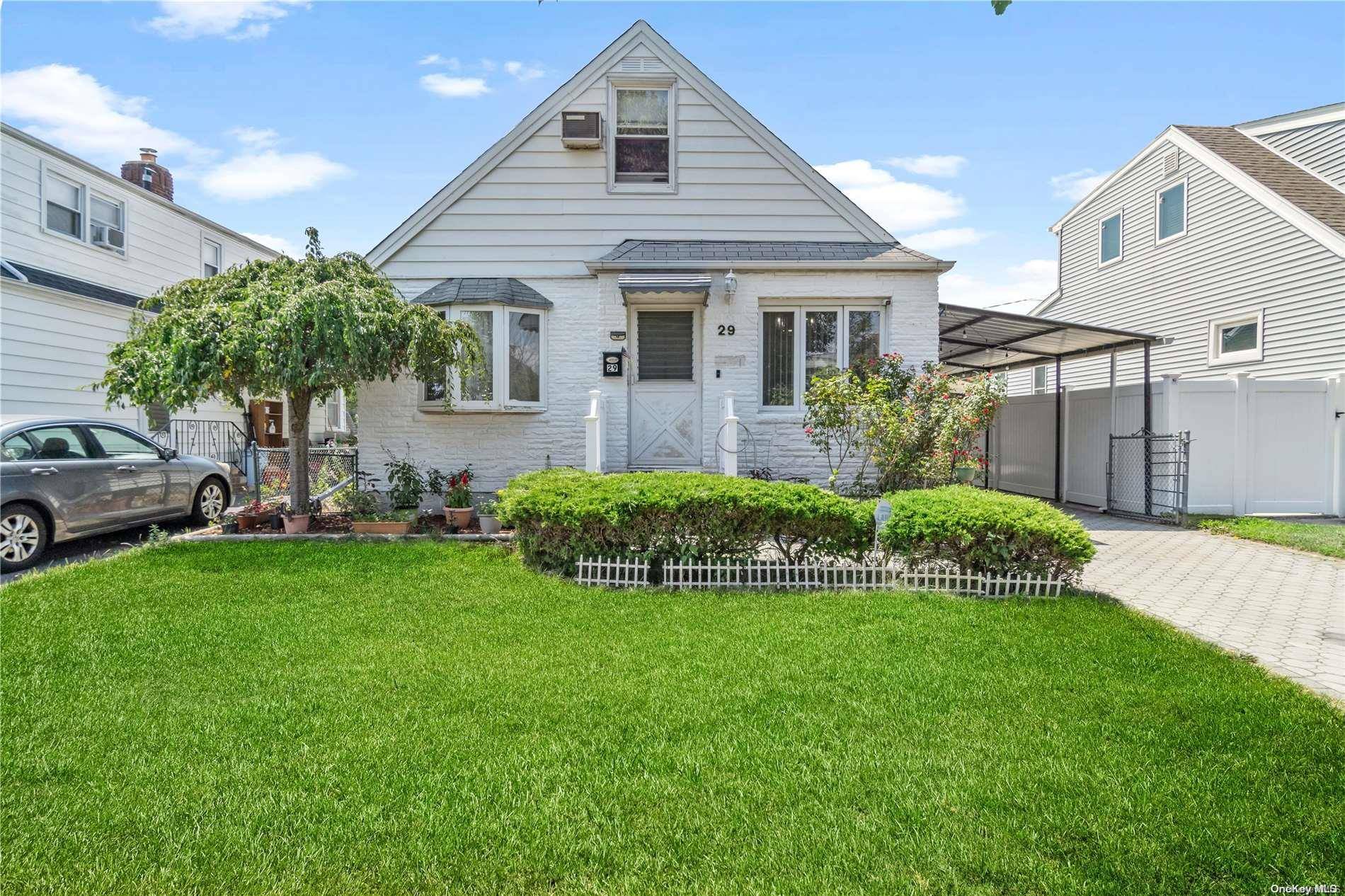 Elmont, NY 11003,29 Landau AVE