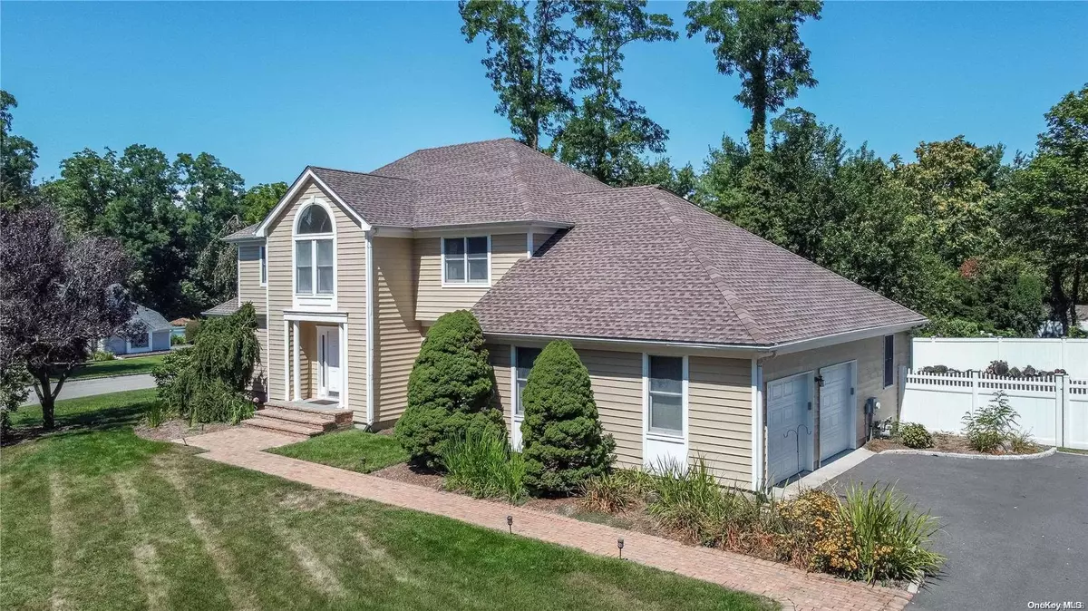 Port Jefferson, NY 11777,2 Quintin CT