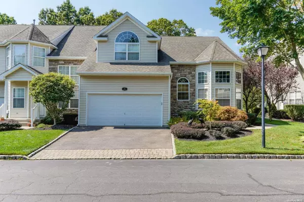 Nesconset, NY 11767,57 Tiffany WAY #57