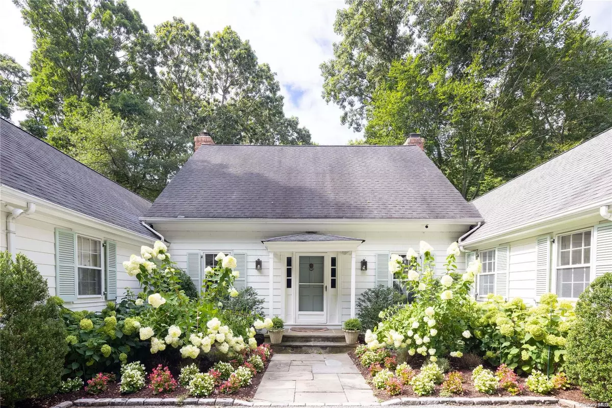 Old Brookville, NY 11545,271 Piping Rock RD