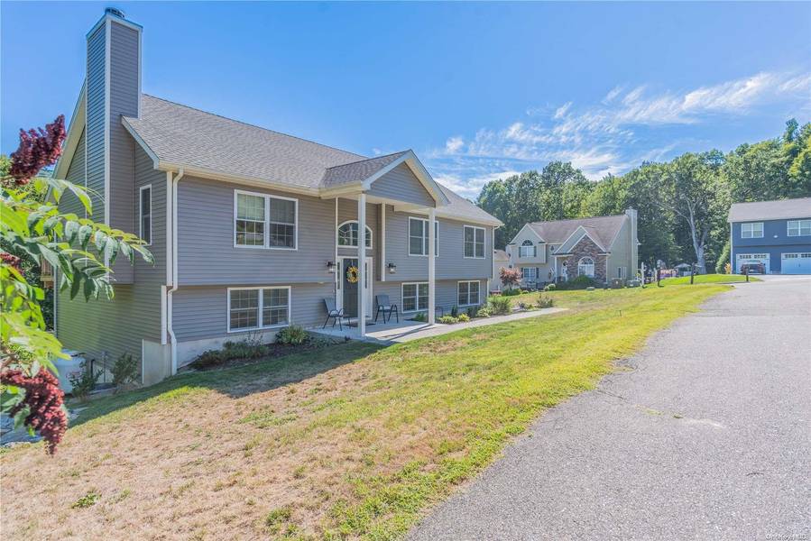 38 Waring DR, Carmel, NY 10512