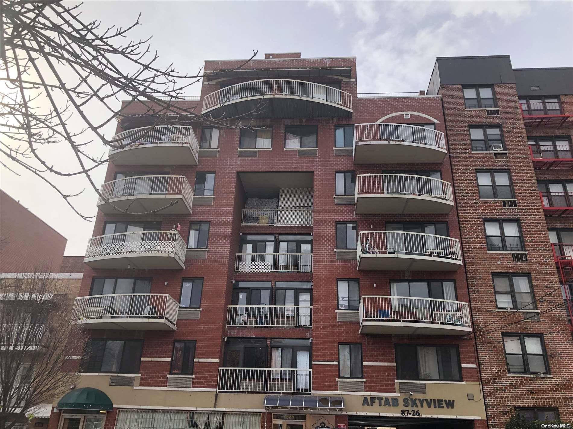 87-26 175th ST #5C, Jamaica, NY 11432