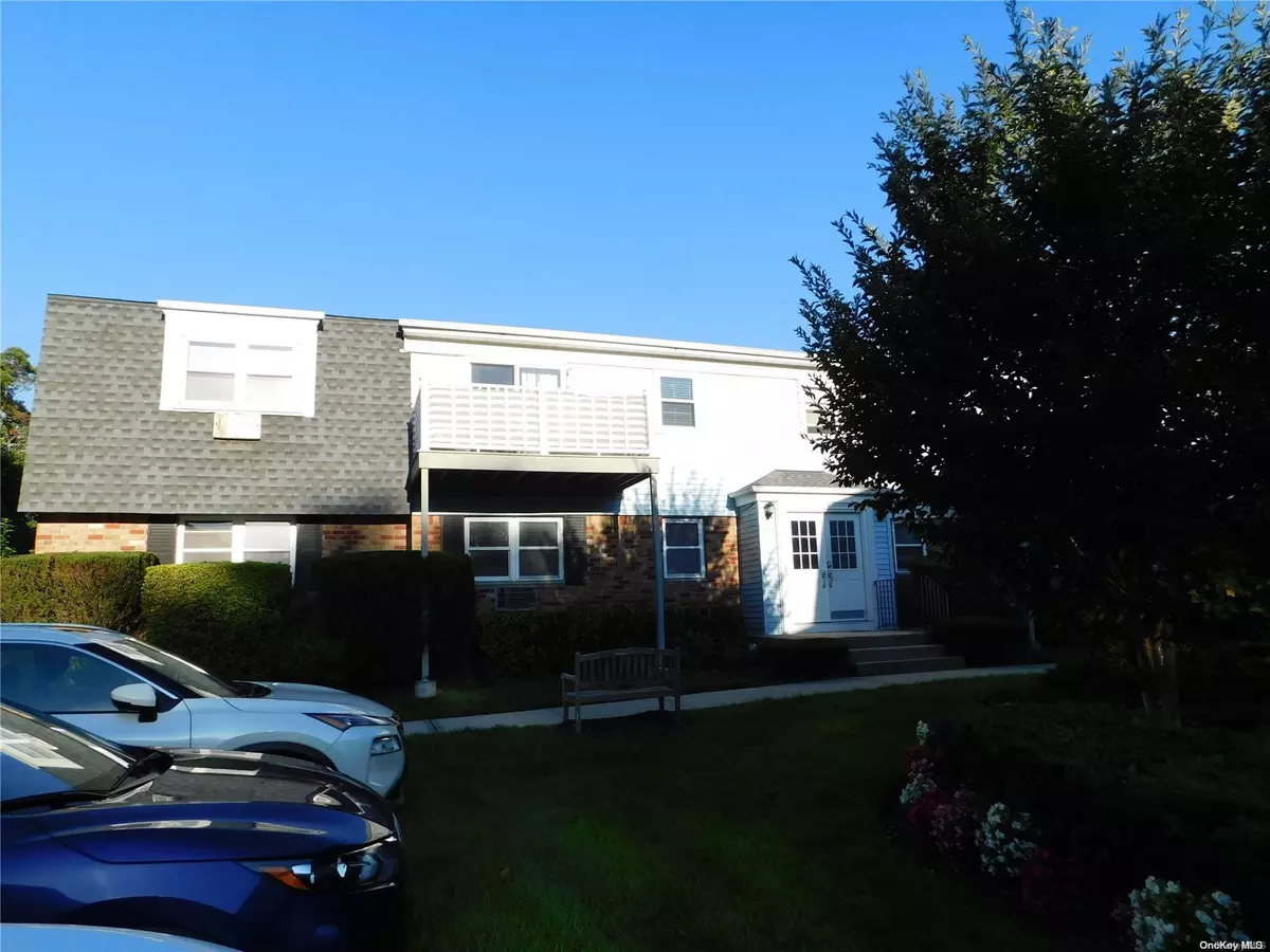 Patchogue, NY 11772,260 Waverly AVE #53