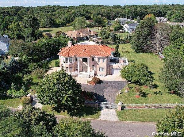 2230 Cedar DR, East Marion, NY 11939