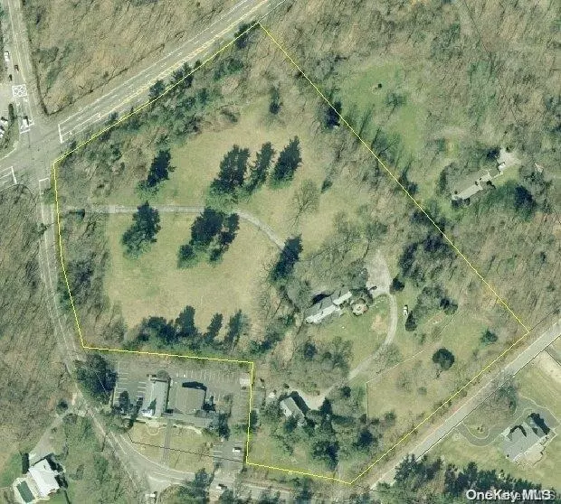 Glen Head, NY 11545,6 Brookville RD