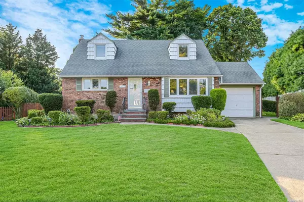 3777 Charlotte Court, Seaford, NY 11783