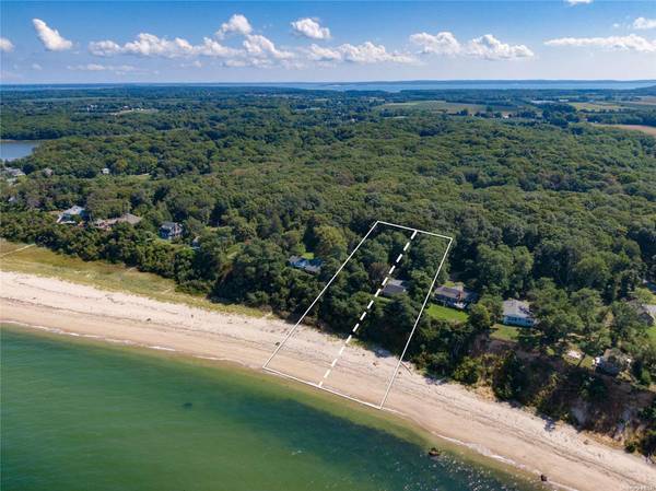 1250 Salt Marsh LN, Peconic, NY 11958