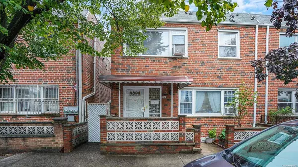 Ozone Park, NY 11417,89-61 Gold RD