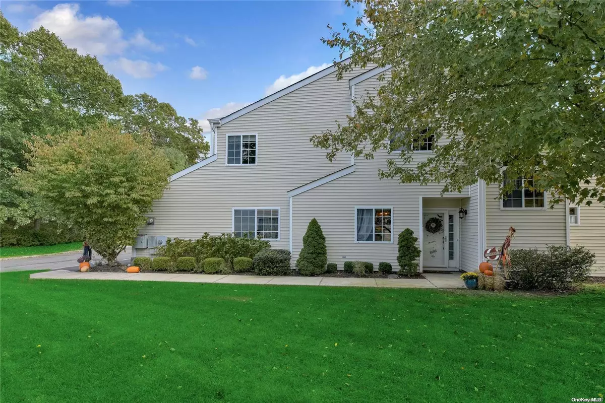 Manorville, NY 11949,97 Rabbit RUN #97