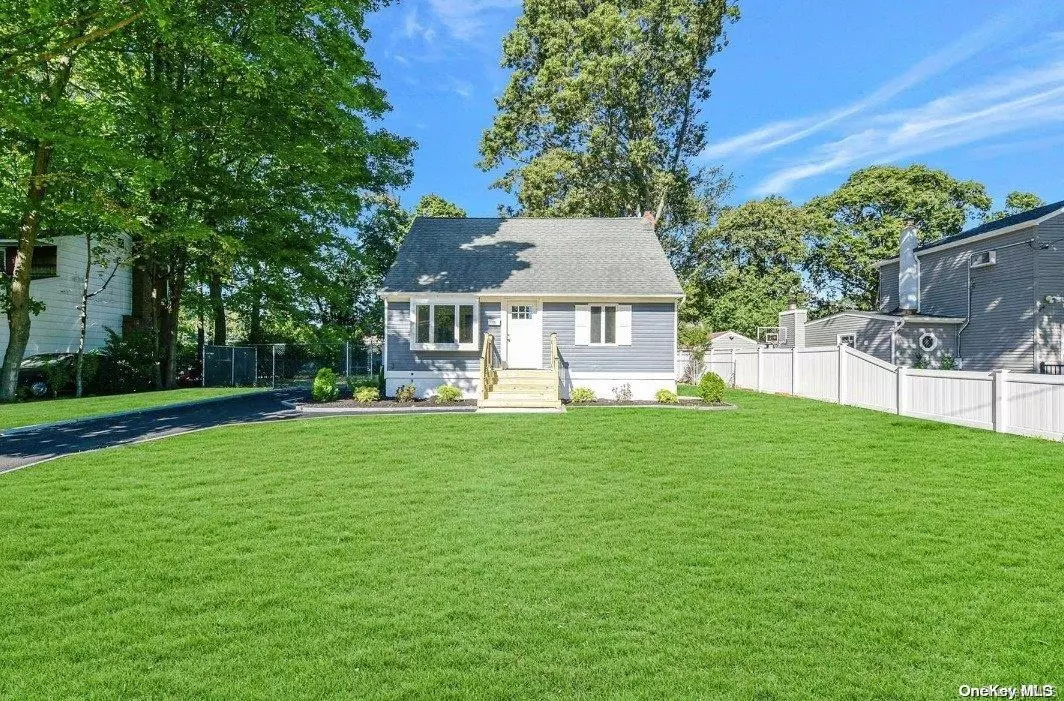 West Islip, NY 11795,18 Horton ST