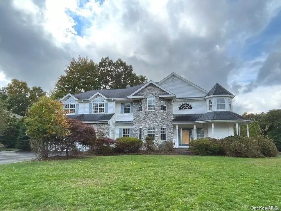 East Setauket, NY 11733,4 Cobbler LN