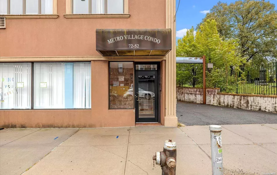 72-52 Metropolitan AVE #3B, Middle Village, NY 11379