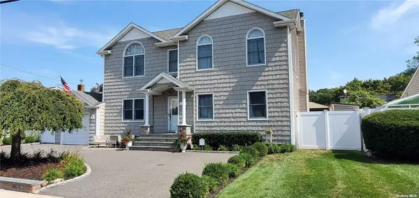 Deer Park, NY 11729,31 Evergreen Pl