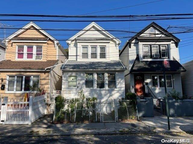 94-11 102nd ST, Ozone Park, NY 11416