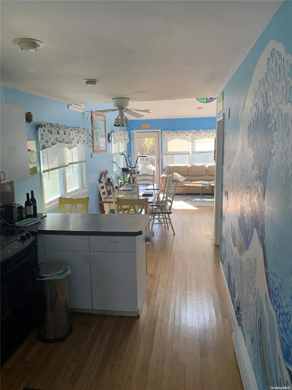 Ocean Beach, NY 11770,139 Bungalow WALK