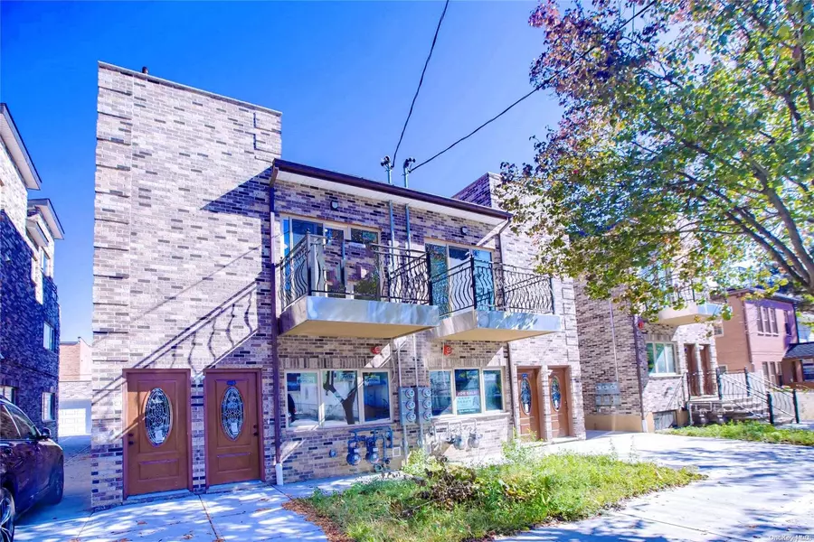 42-19 165th ST, Flushing, NY 11358