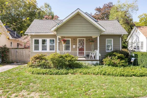 1838 Longfellow ST, Baldwin, NY 11510