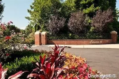 159 Dove Hill DR #159, Manhasset, NY 11030