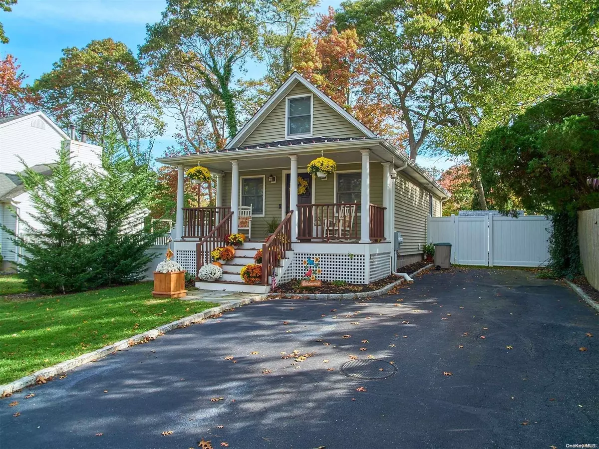 Sound Beach, NY 11789,55 Waterville DR