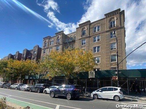 1075 Grand Concourse #3C, Bronx, NY 10452