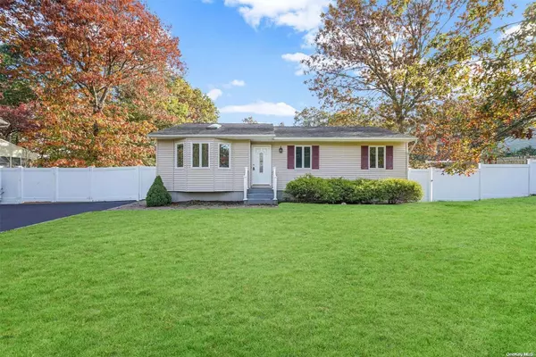 Coram, NY 11727,53 Chestnut ST