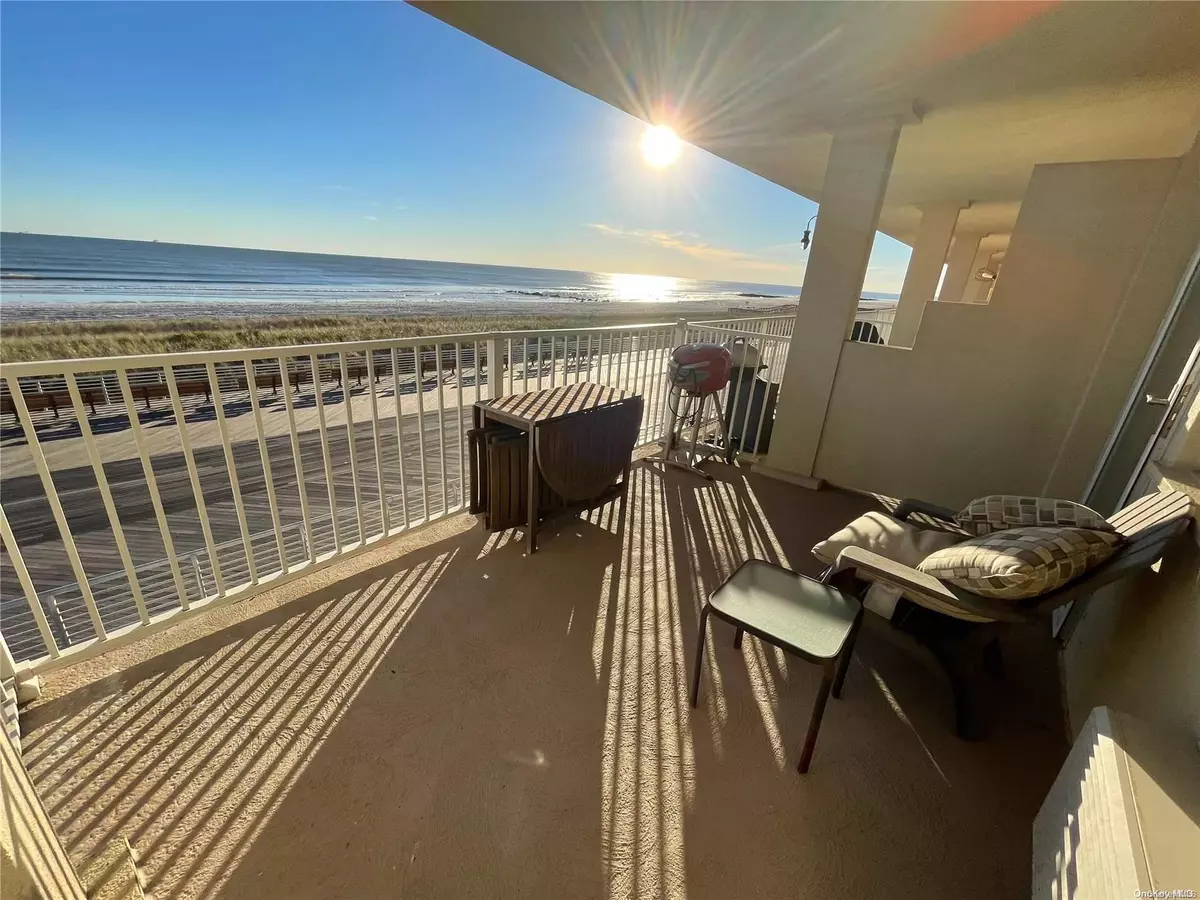 Long Beach, NY 11561,250 Shore RD #2A