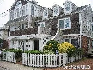 East Atlantic Beach, NY 11561,35 Trenton AVE #1st