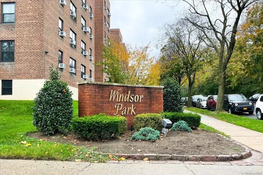 73-55 210th Street #2M, Bayside, NY 11364