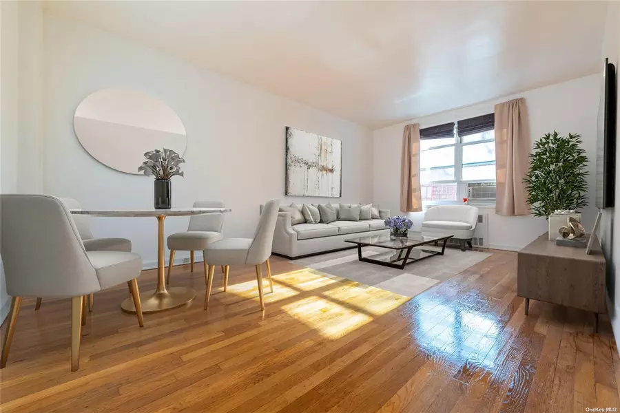 34-10 75 ST #4d, Jackson Heights, NY 11372