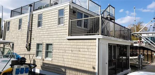 10 Matinecock AVE, Port Washington, NY 11050